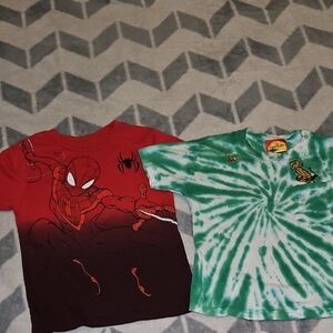 Disney Marvel Spider-Man (XS) Graphic Print & Lion King (XS 4) Tie-Dye Shirt
